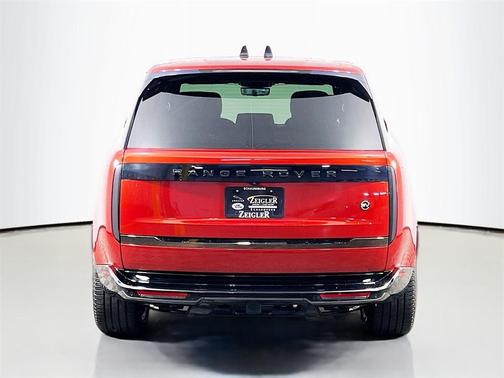 2023 Land Rover Range Rover SV