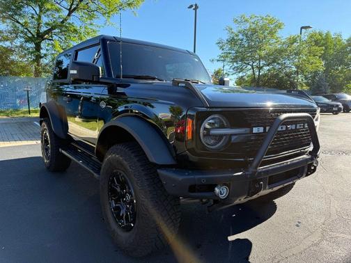 Shadow Black 2024 Ford Bronco Wildtrak