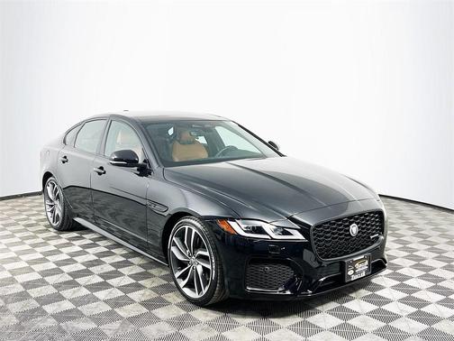 2024 Jaguar XF R-Dynamic SE