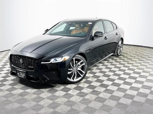 2024 Jaguar XF R-Dynamic SE
