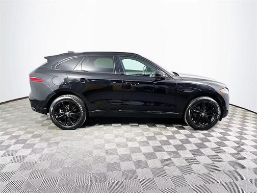 2024 Jaguar F-PACE P250 R-Dynamic S
