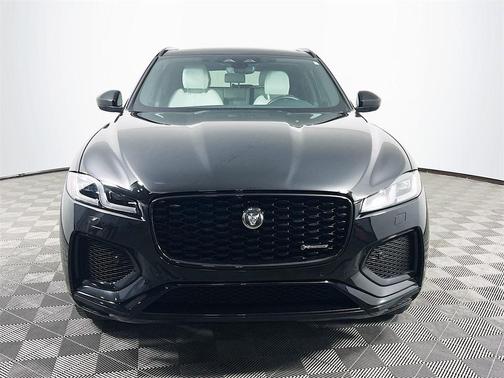 2024 Jaguar F-PACE P250 R-Dynamic S