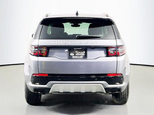 2025 Land Rover Discovery Sport S