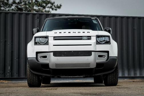 2025 Land Rover Defender P400 S