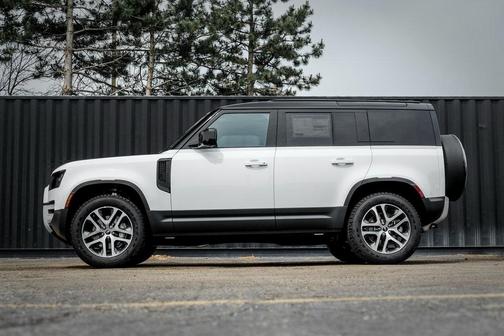 2025 Land Rover Defender P400 S