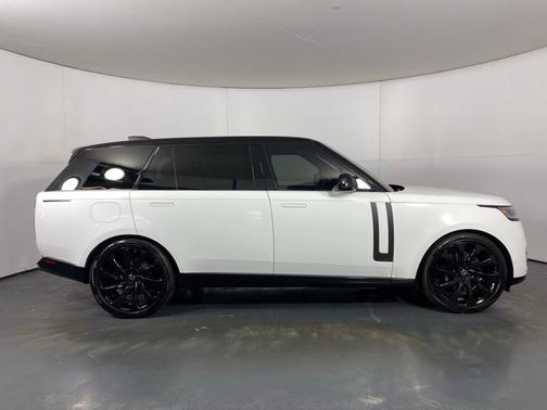 2023 Land Rover Range Rover Autobiography
