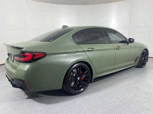2023 BMW M550 i xDrive