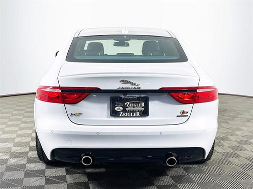 2017 Jaguar XF S