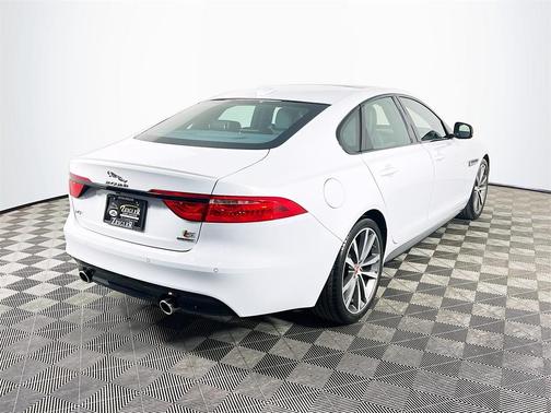 2017 Jaguar XF S