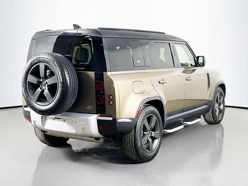 2021 Land Rover Defender 110 S