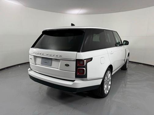 Fuji White 2019 Land Rover Range Rover 3.0L V6 Supercharged HSE