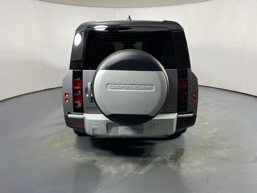 2023 Land Rover Defender S