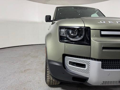 2023 Land Rover Defender 110 S