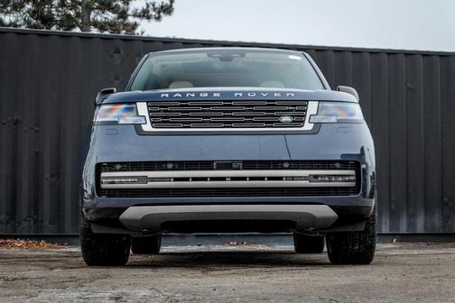 2025 Land Rover Range Rover P530 SE 7 Seat