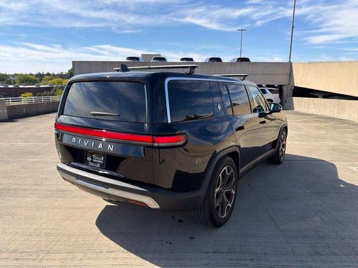 Midnight Black 2022 Rivian R1S Launch Edition