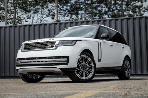 Fuji White 2026 Land Rover Range Rover P400 SE
