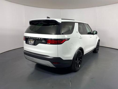 2023 Land Rover Discovery P300 S