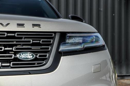 2026 Land Rover Range Rover Velar P250 Dynamic SE