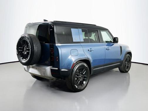 2022 Land Rover Defender 110 S
