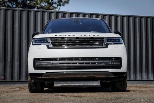 Ostuni Pearl White 2026 Land Rover Range Rover P530 SE