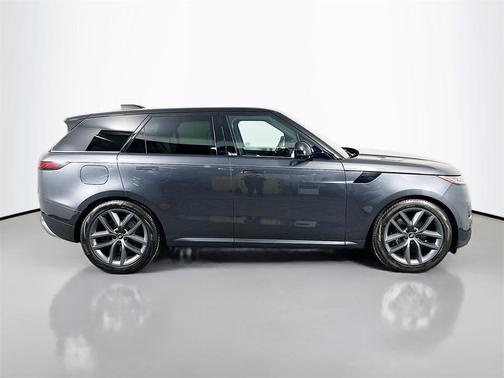2025 Land Rover Range Rover Sport P360 SE