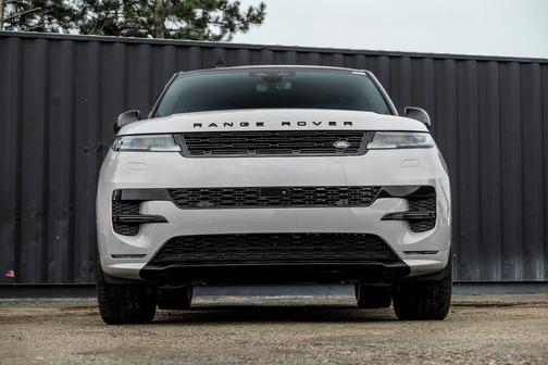 Borasco Grey 2026 Land Rover Range Rover Sport P400 Dynamic SE