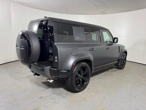 2024 Land Rover Defender P525 Carpathian Edition