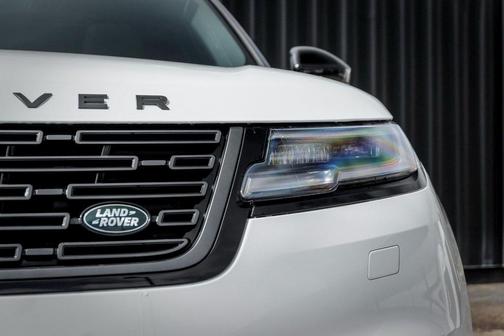 2026 Land Rover Range Rover Velar Dynamic SE
