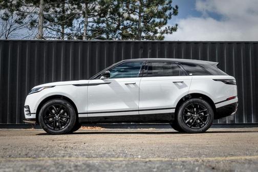 2026 Land Rover Range Rover Velar Dynamic SE