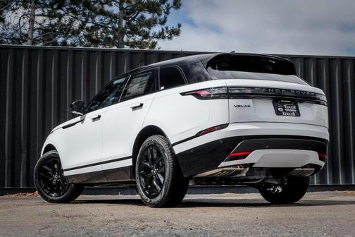 2026 Land Rover Range Rover Velar Dynamic SE