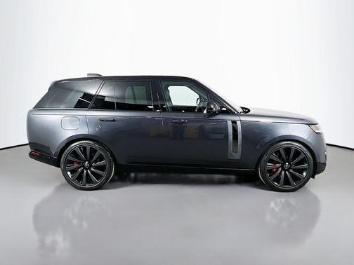 2023 Land Rover Range Rover SV