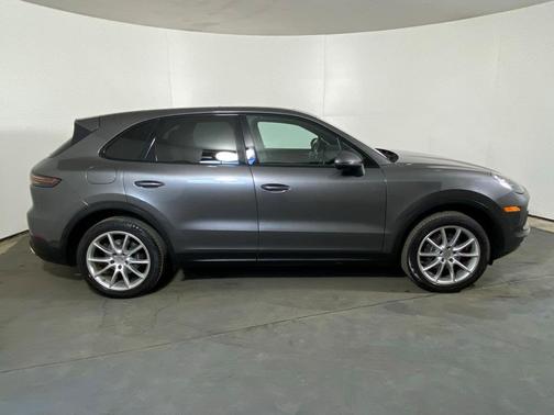 2019 Porsche Cayenne Base
