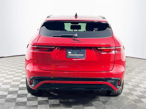 2024 Jaguar F-PACE P250 R-Dynamic S
