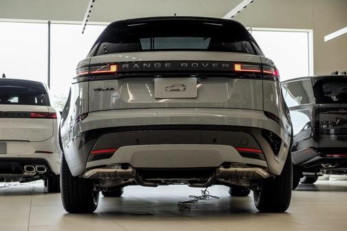2026 Land Rover Range Rover Velar P250 Dynamic SE
