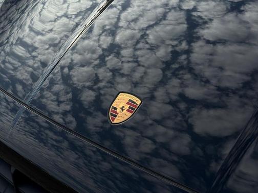 2025 Porsche Cayenne GTS