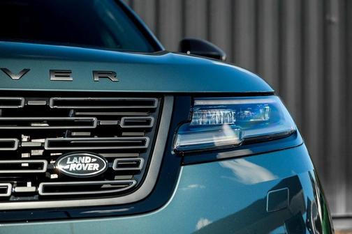 2026 Land Rover Range Rover Velar P250 Dynamic SE