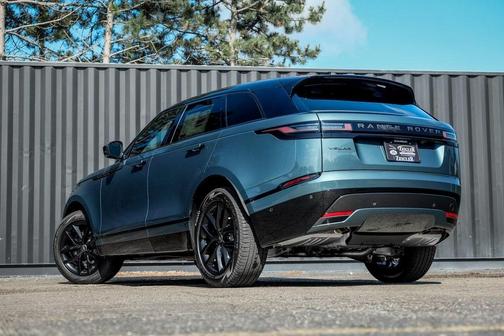 2026 Land Rover Range Rover Velar P250 Dynamic SE