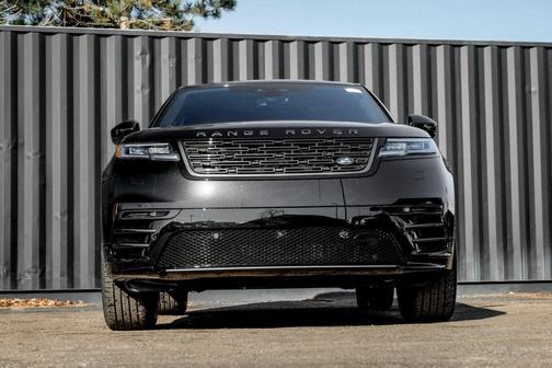 2026 Land Rover Range Rover Velar Dynamic SE