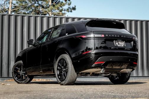 2026 Land Rover Range Rover Velar Dynamic SE