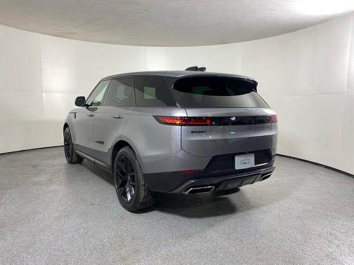 2024 Land Rover Range Rover Sport SE