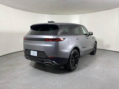 2024 Land Rover Range Rover Sport SE