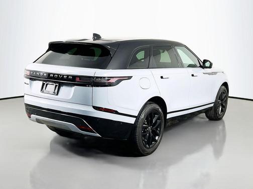 2026 Land Rover Range Rover Velar P250 Dynamic SE