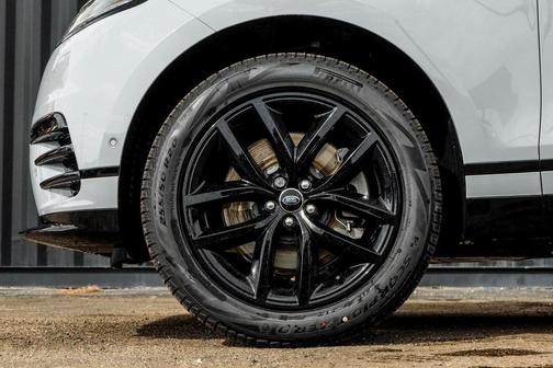 2026 Land Rover Range Rover Velar P250 Dynamic SE