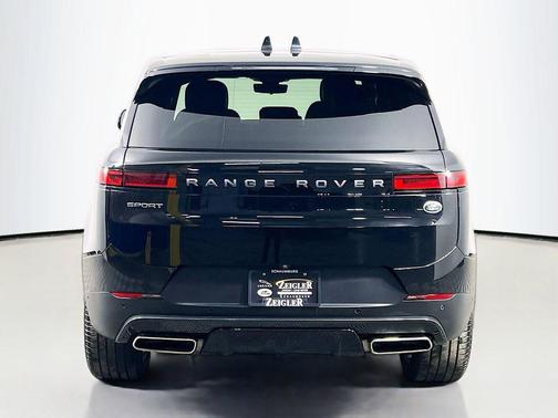 2023 Land Rover Range Rover Sport SE