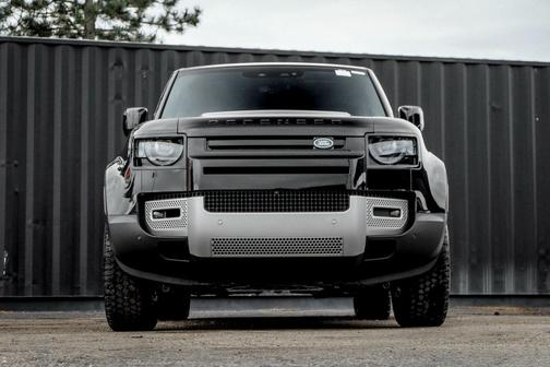 2025 Land Rover Defender P300