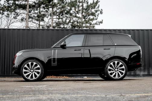 2025 Land Rover Range Rover P530 SE