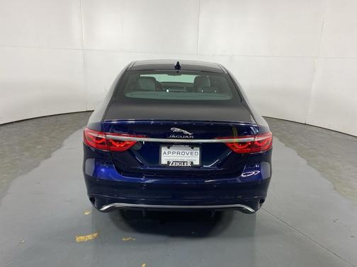 2024 Jaguar XF R-Dynamic SE