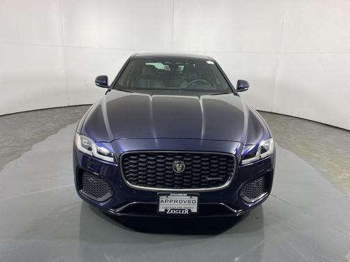 2024 Jaguar XF R-Dynamic SE