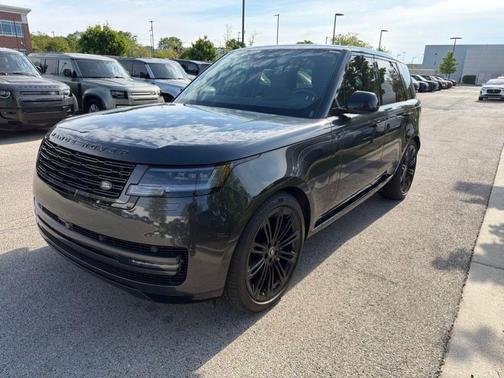 Carpathian Grey 2025 Land Rover Range Rover P400 SE
