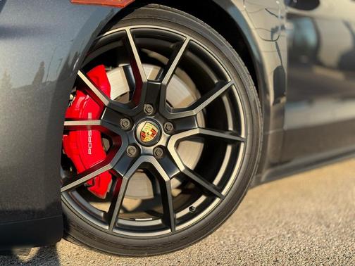 2023 Porsche Taycan GTS
